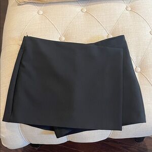 Zara Black Mini Skort